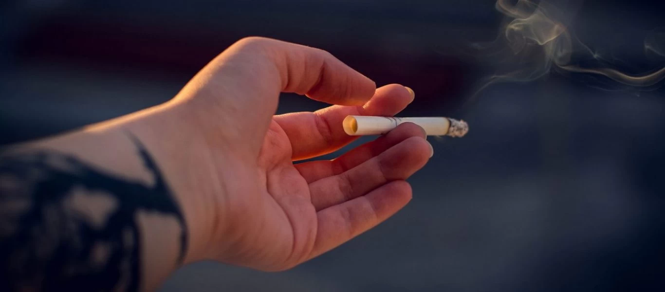 Λάρισα: Τον Φεβρουάριο το πρώτο καφενείο για καπνιστές - Πως θα λειτουργεί;